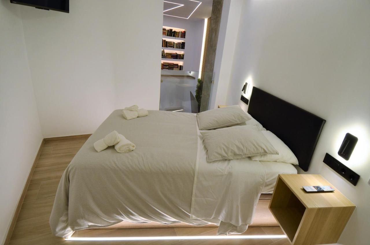 Biblioteca De Lujo En El Centro Historico De Malaga Lejlighed Eksteriør billede