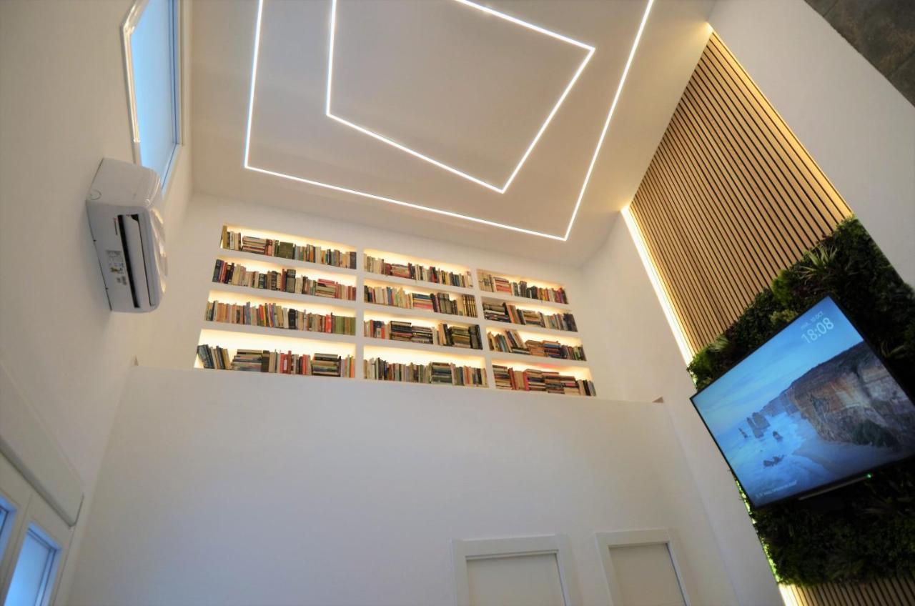 Biblioteca De Lujo En El Centro Historico De Malaga Lejlighed Eksteriør billede